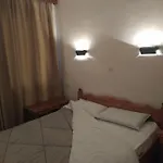 Πανσιόν Apollon Αράχωβα