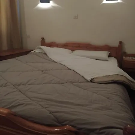 Apollon Πανσιόν Αράχωβα