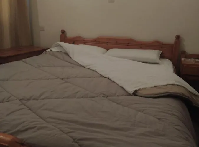 Apollon Πανσιόν Αράχωβα